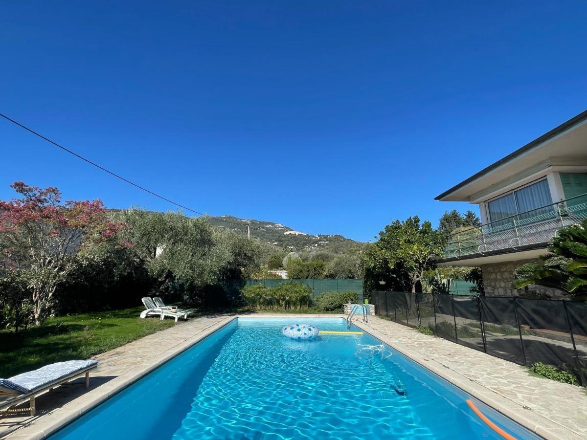 Bas De Villa Avec Acces Piscine Pres De Nice Cannes Monaco Carros Buitenkant foto