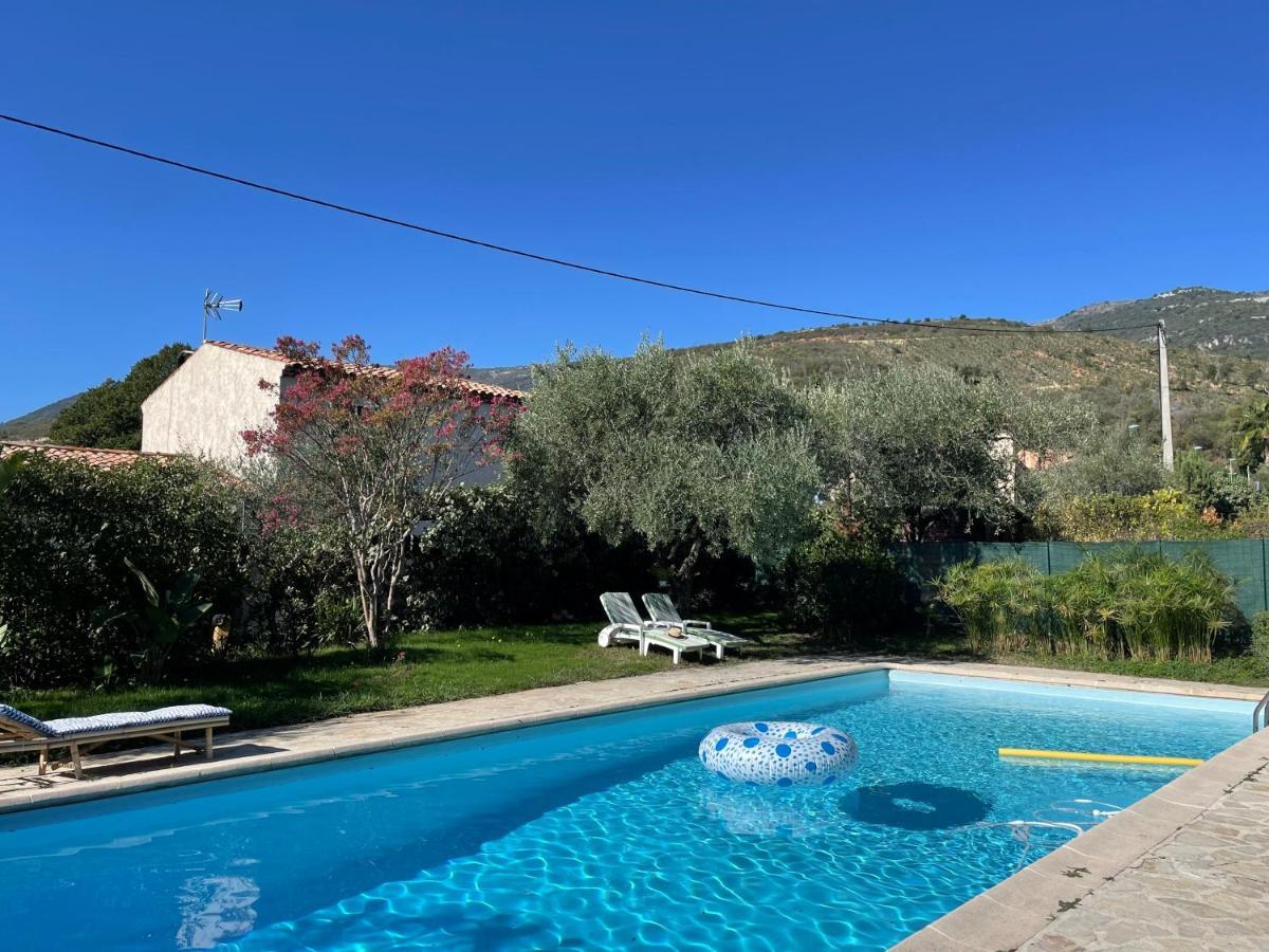Bas De Villa Avec Acces Piscine Pres De Nice Cannes Monaco Carros Buitenkant foto